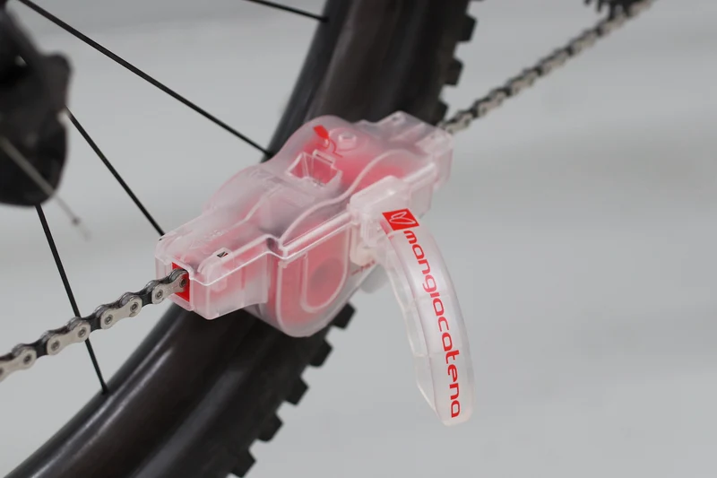 Mangiacatena - chain cleaner