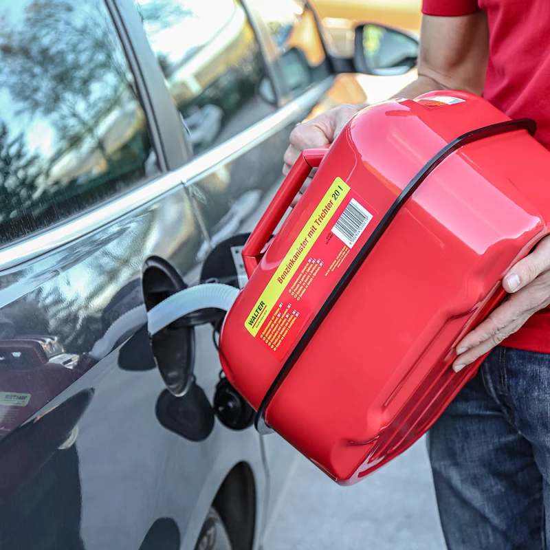 Horizontaler Benzinkanister mit Trichter 20 L